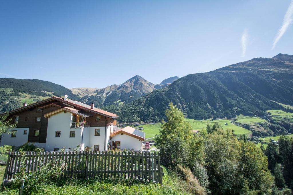 Hotel Cuntera Curaglia Extérieur photo